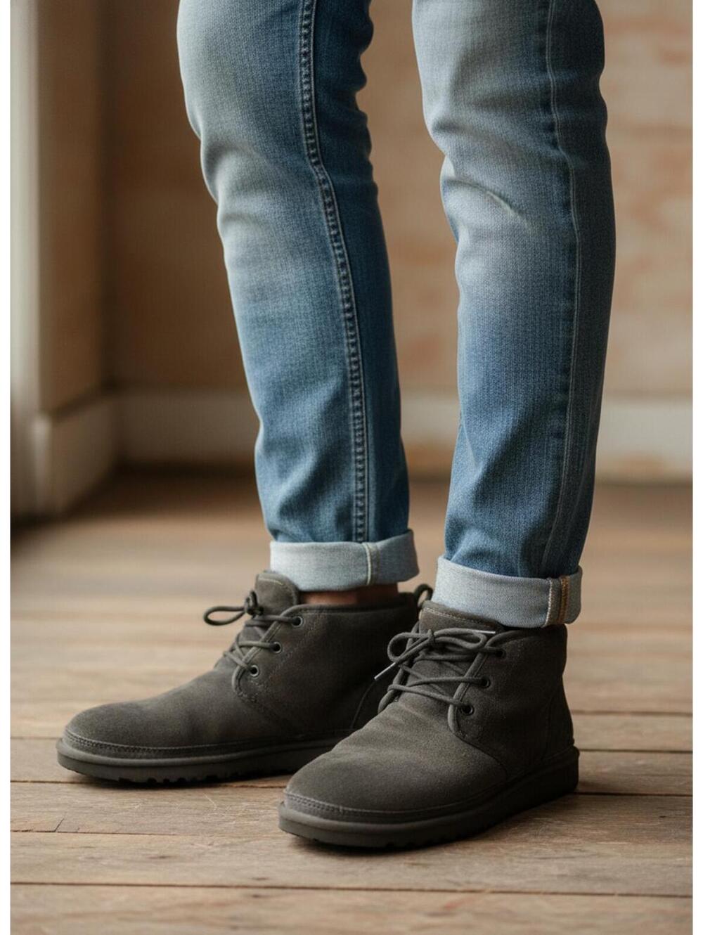 UGG neumel boot Grey/Charcoal men size 10